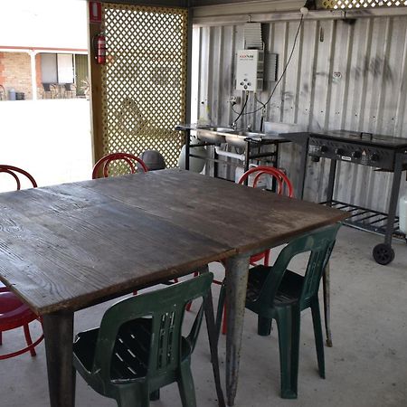 Lake Albert Motel Meningie エクステリア 写真