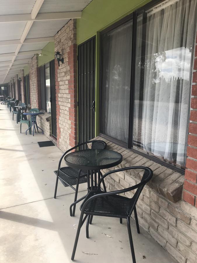 Lake Albert Motel Meningie エクステリア 写真