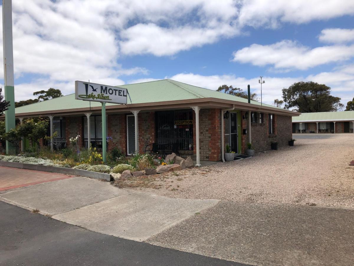Lake Albert Motel Meningie エクステリア 写真