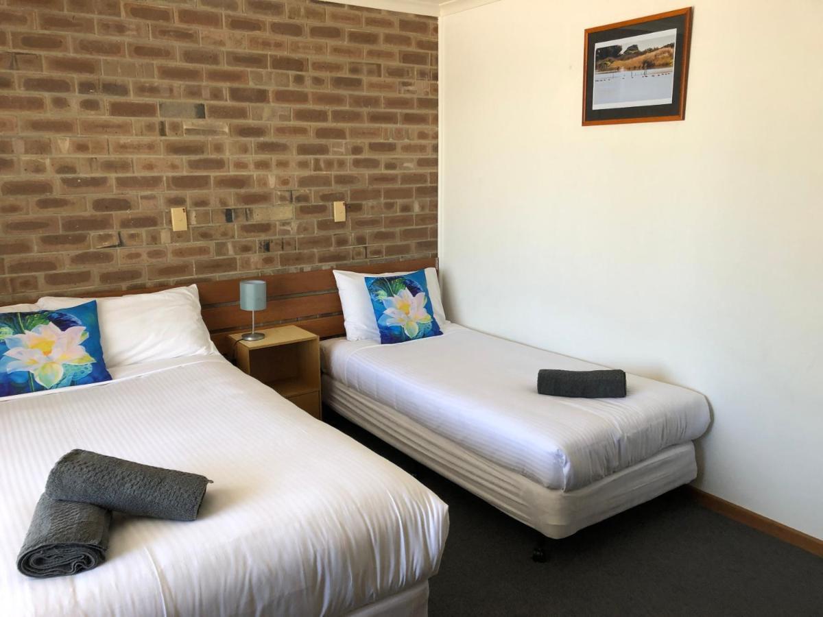 Lake Albert Motel Meningie エクステリア 写真